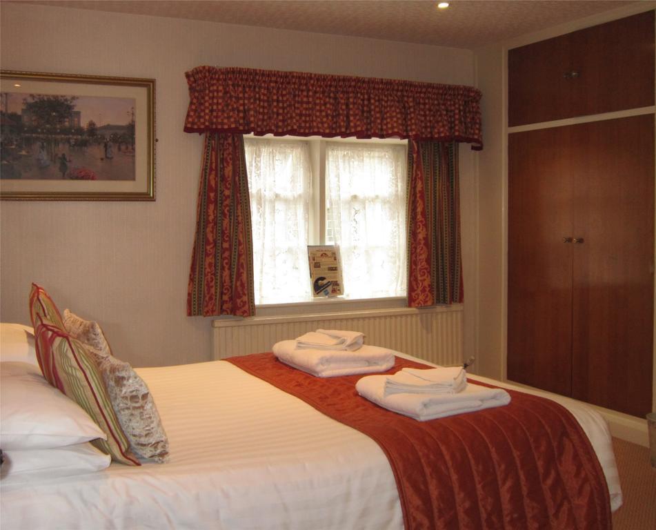 האוורת' The Old White Lion Hotel חדר תמונה